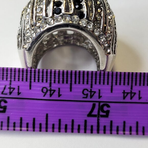 Fashion Statement Crystal Ring Black and Silver Crystal Cocktail ring Size 5 - Picture 4 of 11